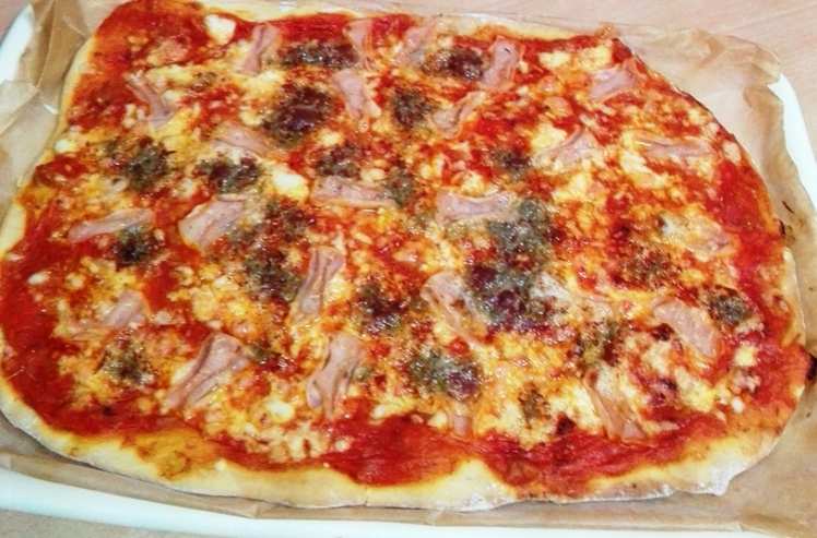 Pizza Casera con Cabrales
