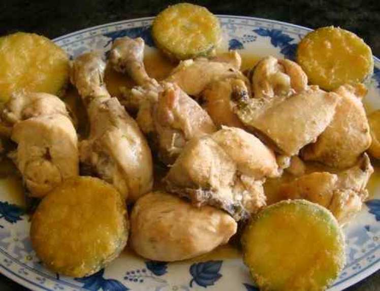 Pollo Al Coñac Con Calabacín Rebozado